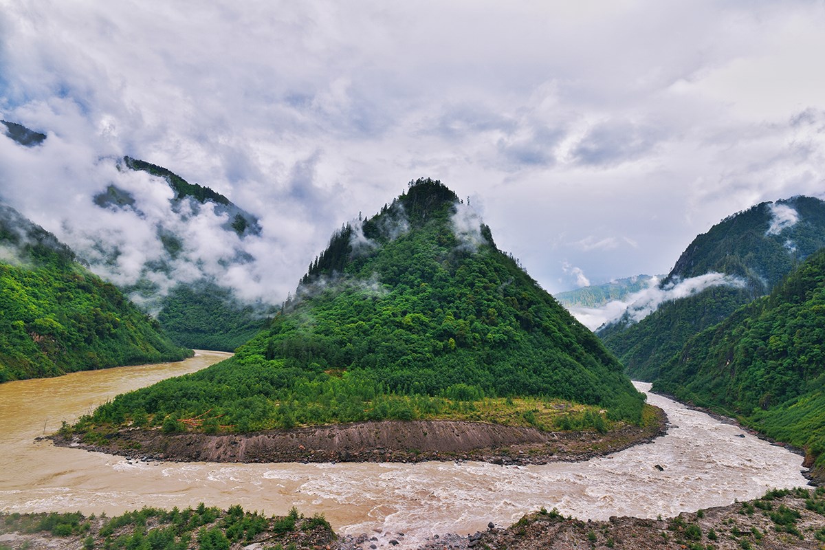 Bend of Parlung Tsangpo