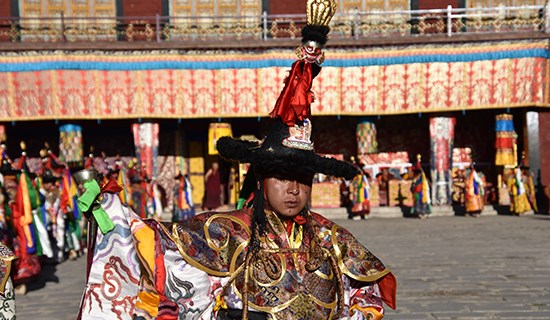 Festa della Danza di Maschera (Cham) nel Monastero di Tsurpu