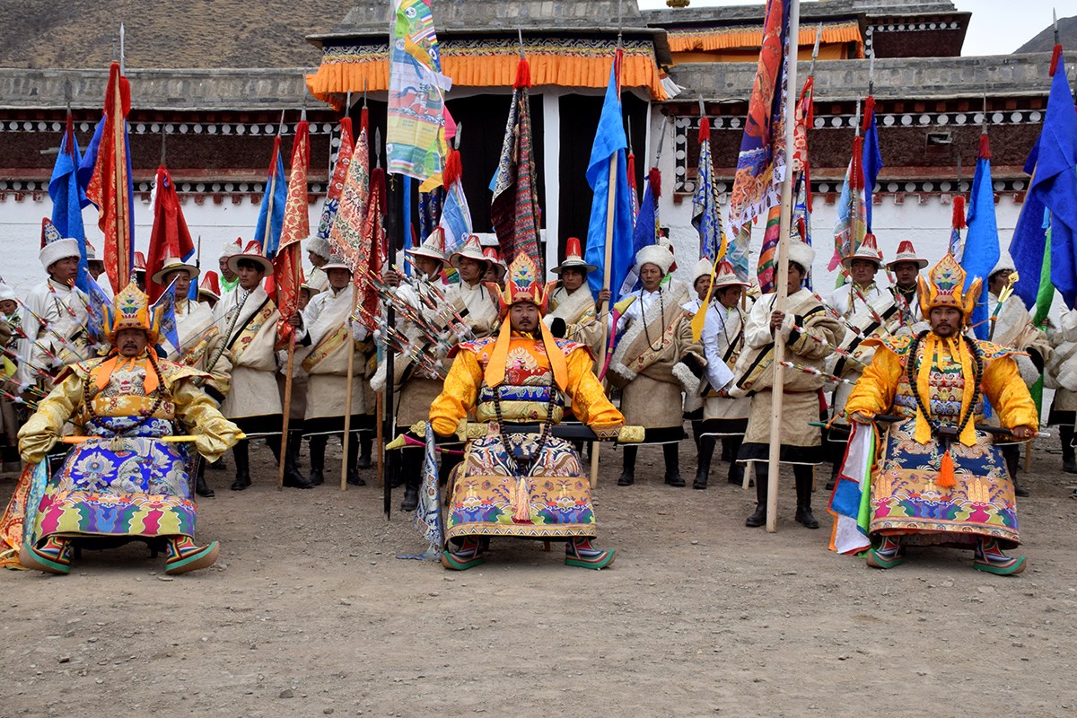Jewelry show in Xicang Monastery  | Foto da Prof. Hans Först