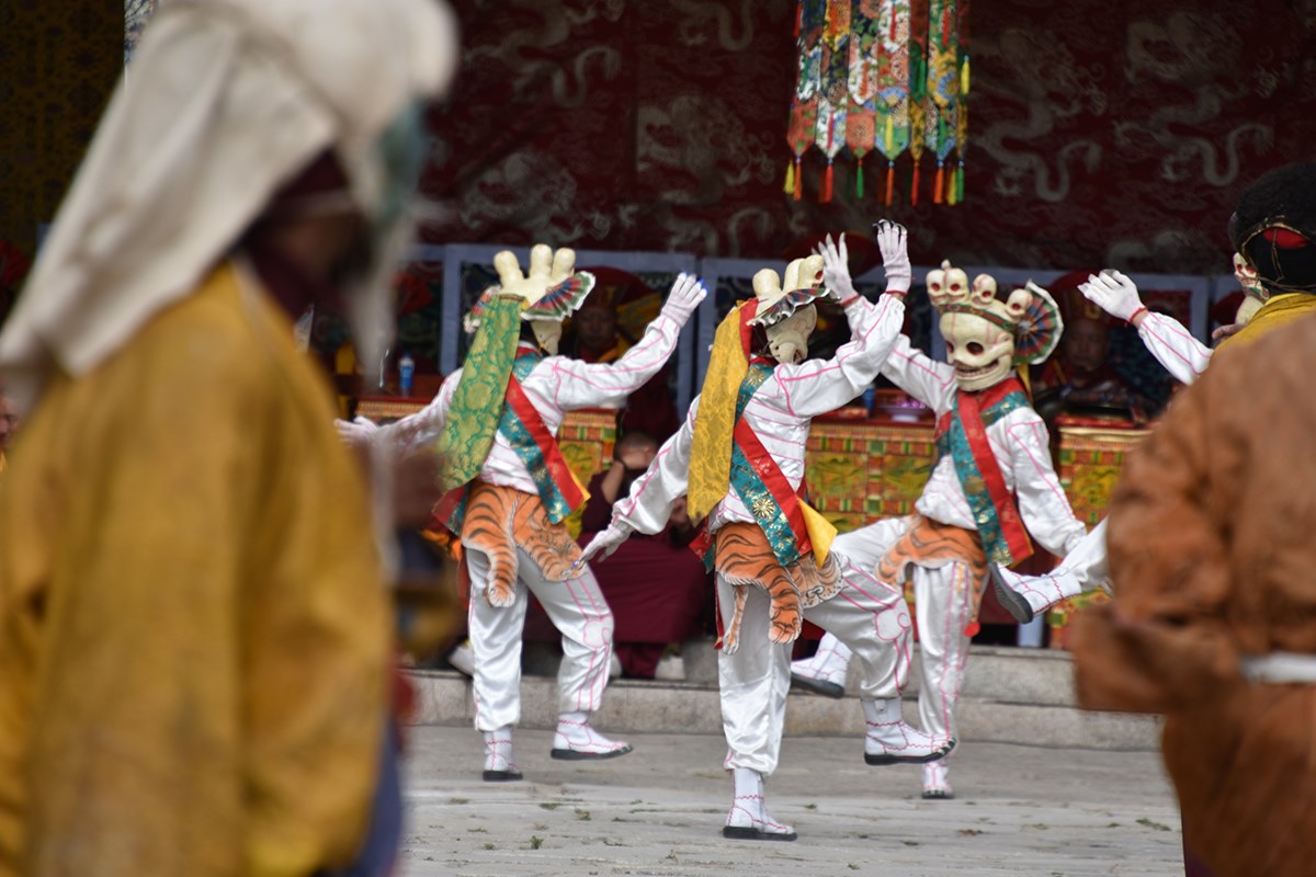 Mask Dance Festival during Great Prayer in Summer | Foto da Yang Zeru