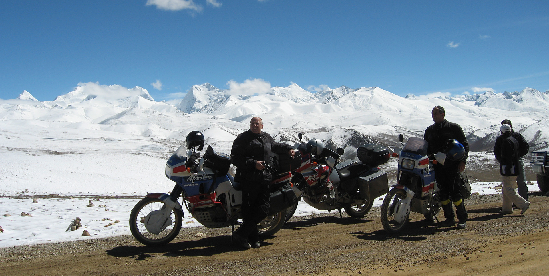 Viaggio del Self Drive dallo Xinjiang Meridionale al Tibet e allo Yunnan